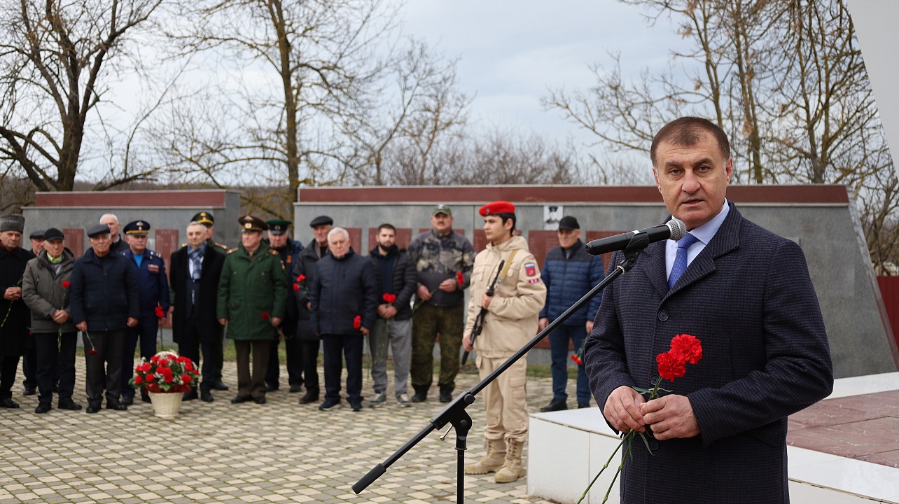 Глава муниципального образования «Тахтамукайский район» Республики Адыгея Савв А.Х.