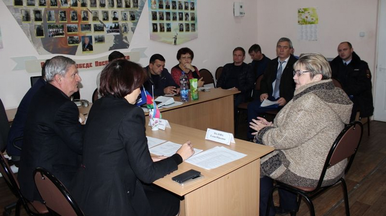 Глава администрации Центрального округа Елена Малова провела прием руководителей органов ТОС