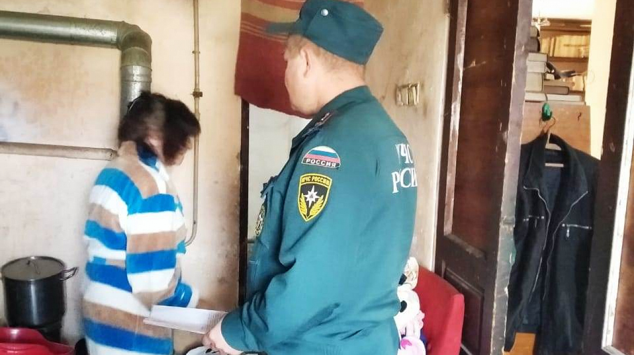 В Западном округе  проверили пожаробезопасность в домах, где проживают неблагополучные семьи