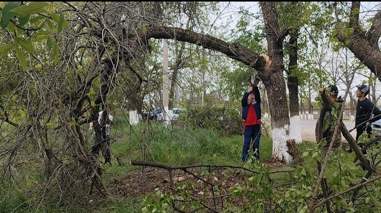 В ходе общегородского субботника в Прикубанском округе наведён порядок по 31 адресу
