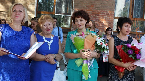 В школах Центрального округа прозвенел Первый звонок