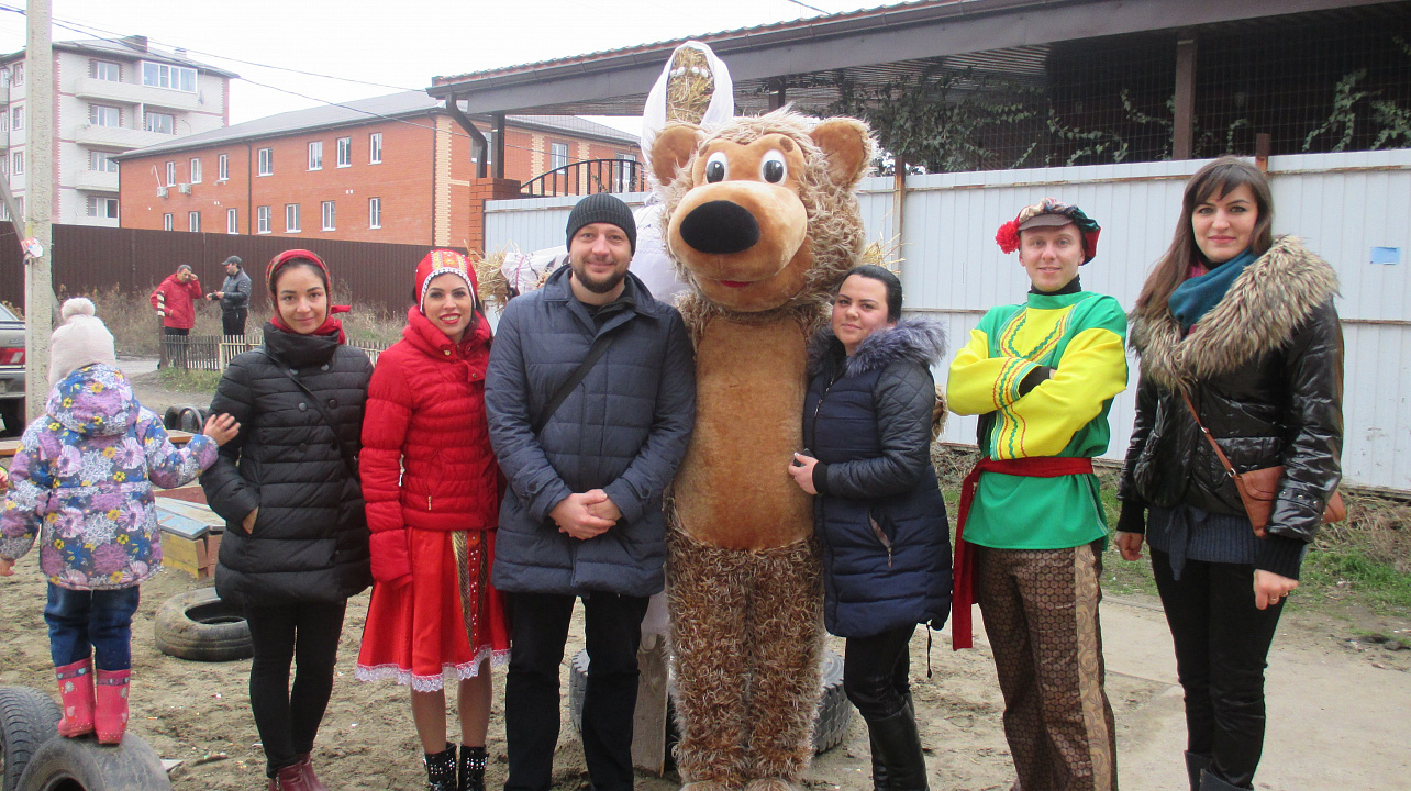 Масленица в поселке Российском