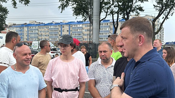 Евгений Наумов встретился с жителями домов по ул. им. Краеведа Соловьева