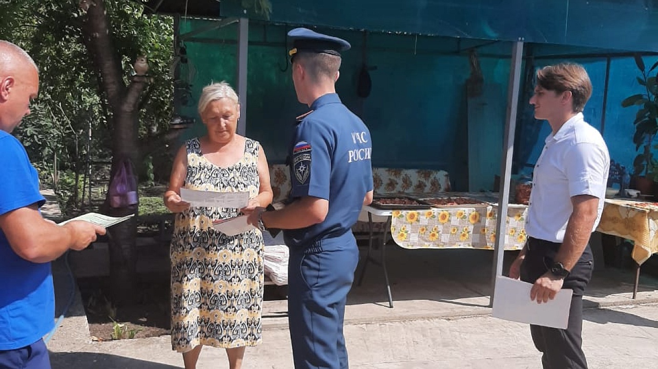 Очередной рейд по противопожарной безопасности на территориях дач состоялся в Прикубанском округе