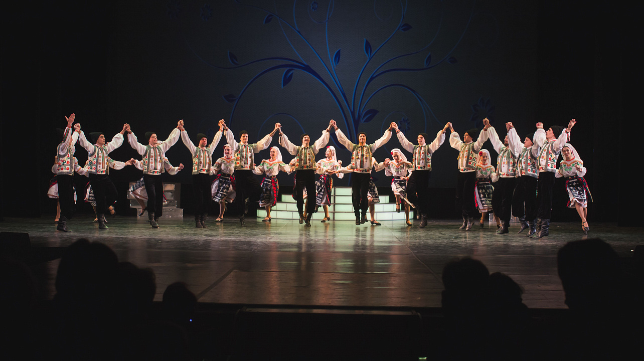 Центр национальных культур принял участие в мероприятиях, приуроченных ко Дню России (11).jpg