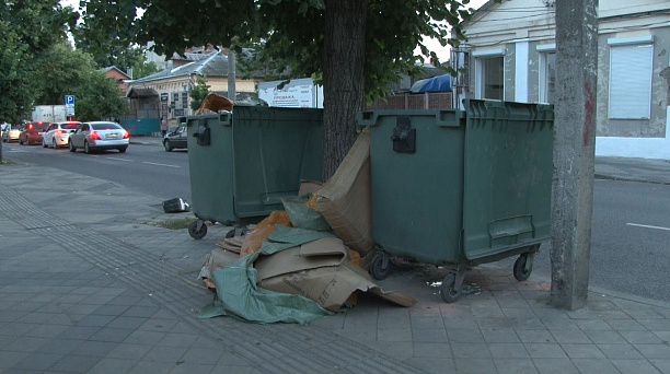 Евгений Первышов: Мы вынуждены выделить еще 100 млн руб. из бюджета Краснодара для уборки стихийных свалок рядом с мусорными баками