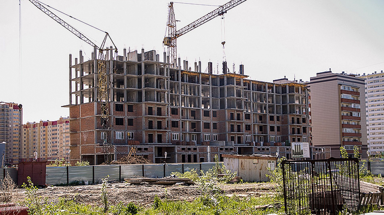 В Краснодаре прокуратура направила в суд уголовное дело в отношении организованной группы граждан, обвиняемых в хищении средств граждан при строительстве многоквартирных жилых домов в поселке Краснодарском