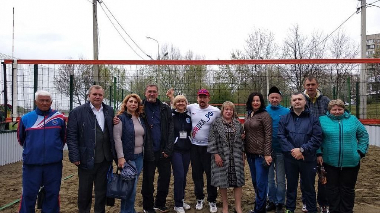 В Юбилейном микрорайоне прошло открытое  первенство  по пляжному волейболу