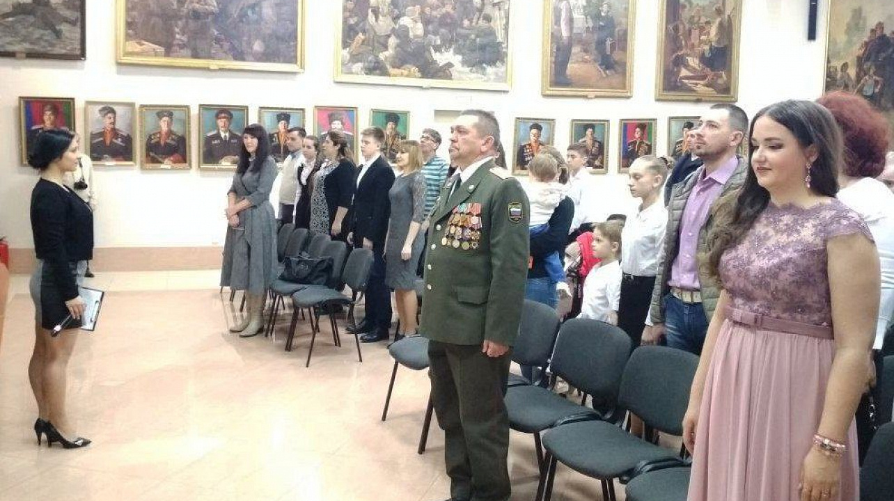 В Западном округе прошло торжественное вручение паспортов 14-летним гражданам