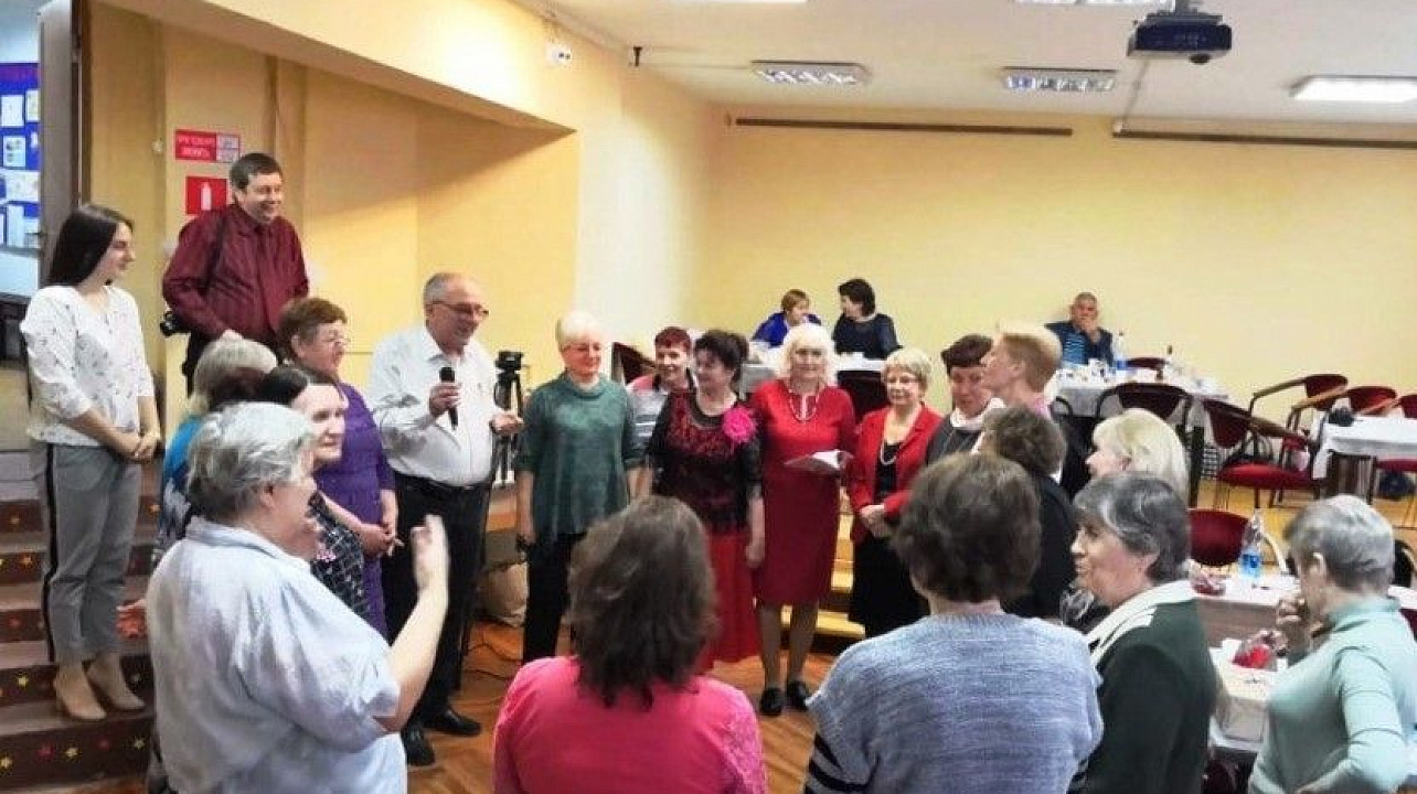 Сотрудники Городского Дома культуры Западного округа провели серию  тематических встреч для людей старшего поколения