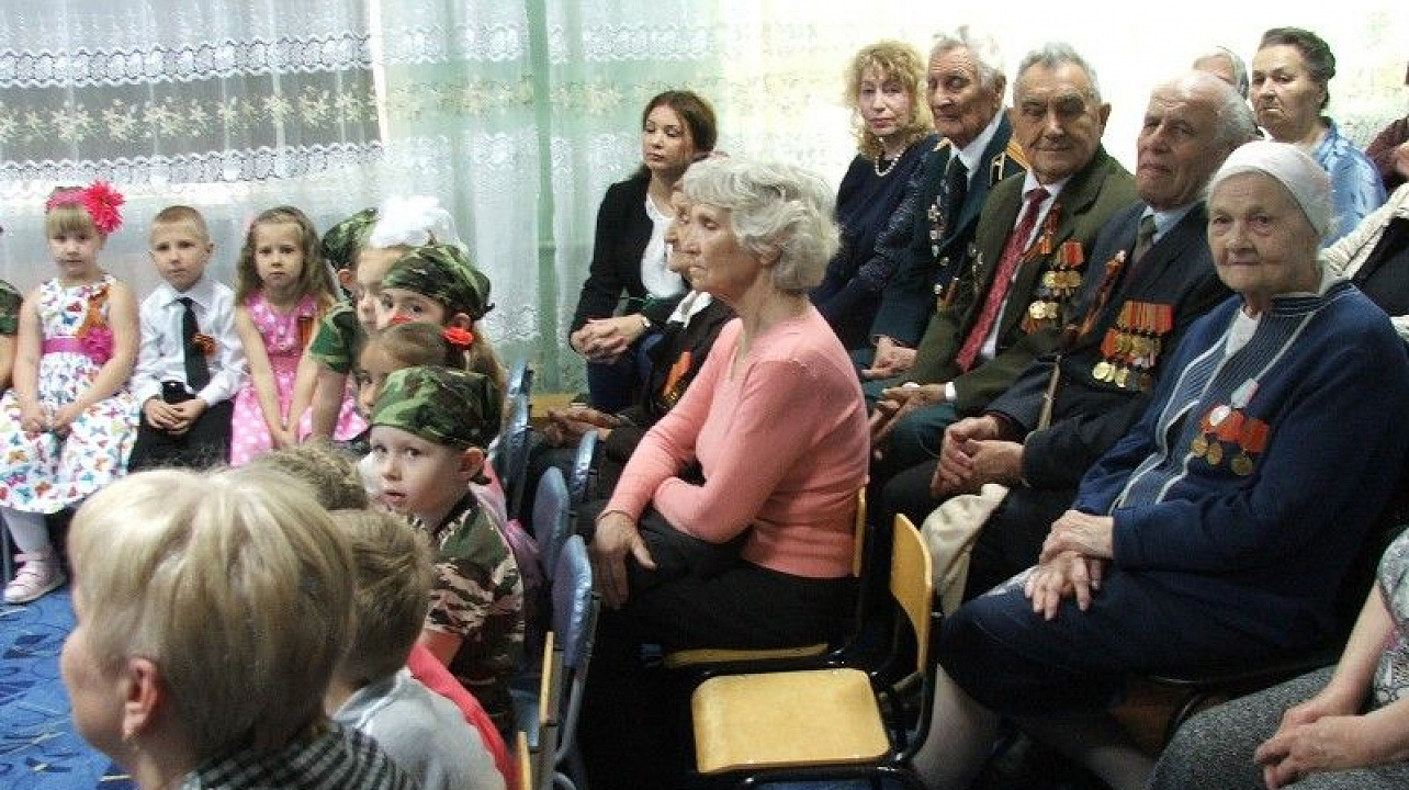 В  детском саду № 84 поздравили ветеранов с Днем Победы
