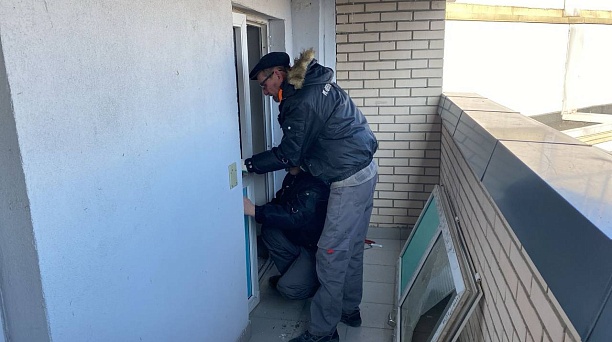 В Краснодаре приводят в порядок территорию после ночной атаки БПЛА