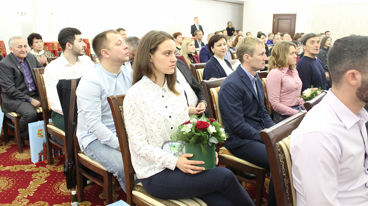 Спортивные итоги года подвели в Краснодаре. Атлетов и тренеров поблагодарил за достижения и поздравил с наступающим 2018 годом мэр Евгений Первышов. Часть 2.