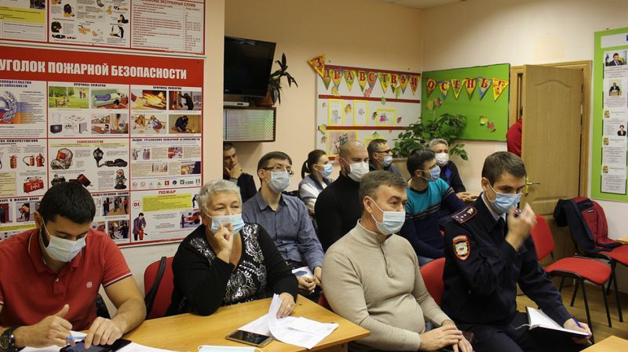 Глава администрации Центрального округа Елена Малова провела приём руководителей органов ТОС