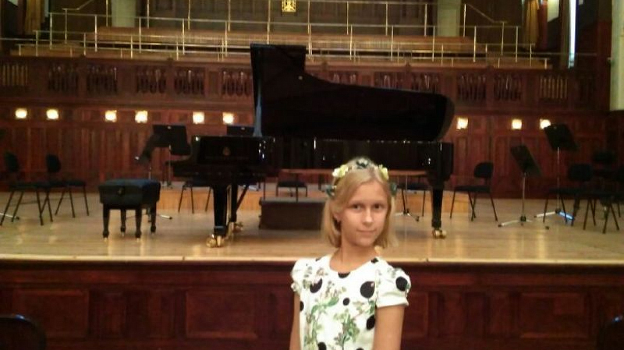 Воспитанница клуба по месту жительства «Алые паруса» Центрального округа выступила в Пражской консерватории