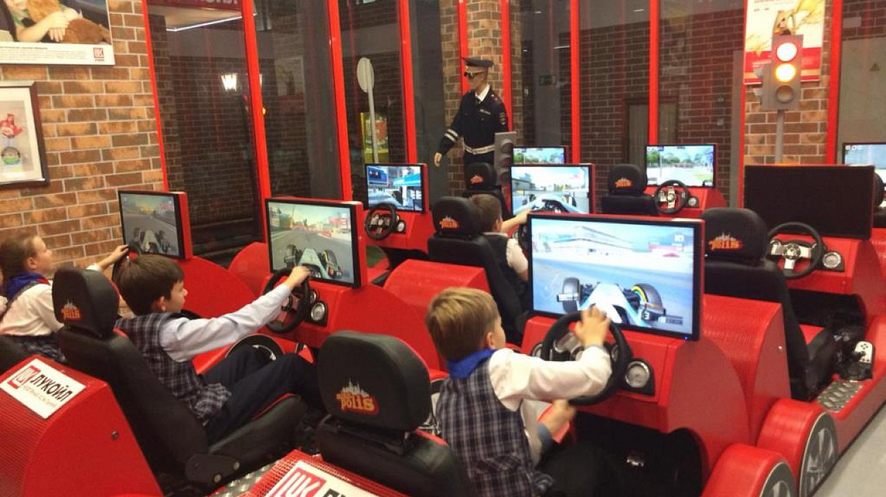 Ученики школы№ 5 Западного округа побывали на выездном уроке дорожной безопасности