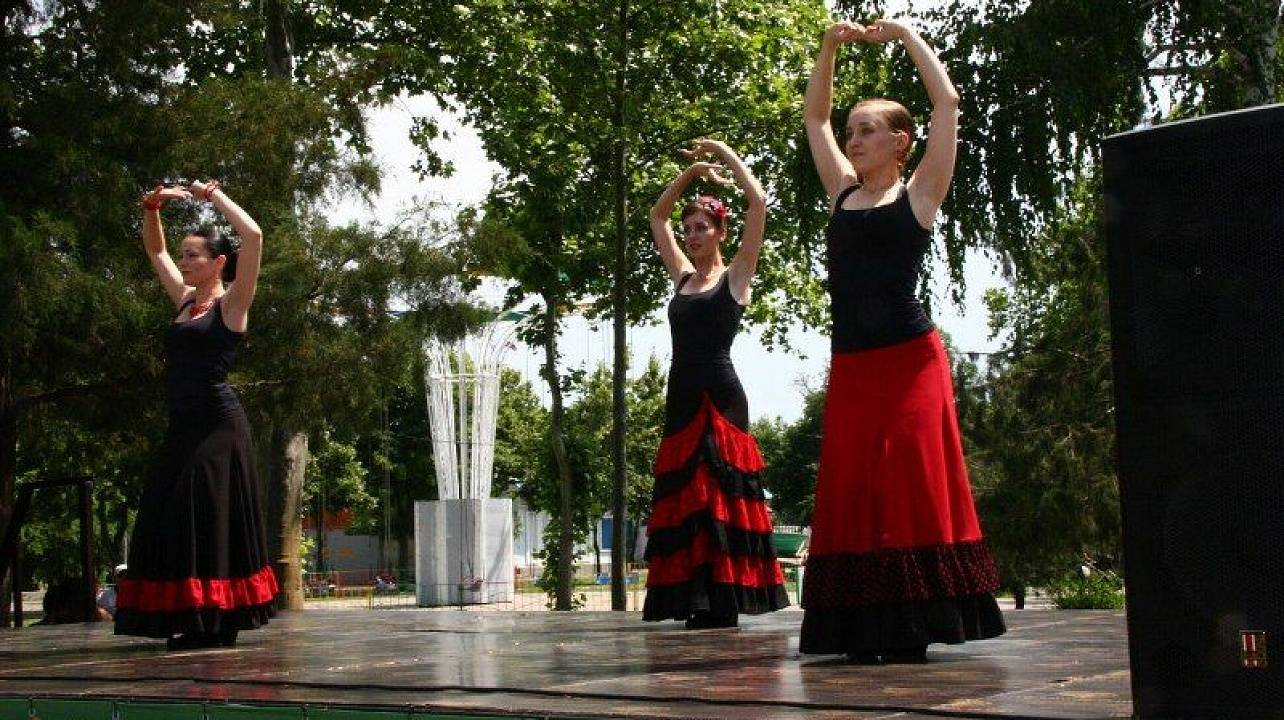 В День России в парке им. 30-летия Победы прошёл концерт