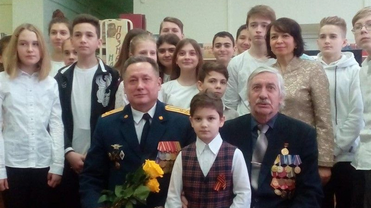 Урок мужества провели ветераны управления исполнения наказаний в детской городской библиотеке им. С.Я. Маршака и Краснодарском Техническом Колледже.jpg