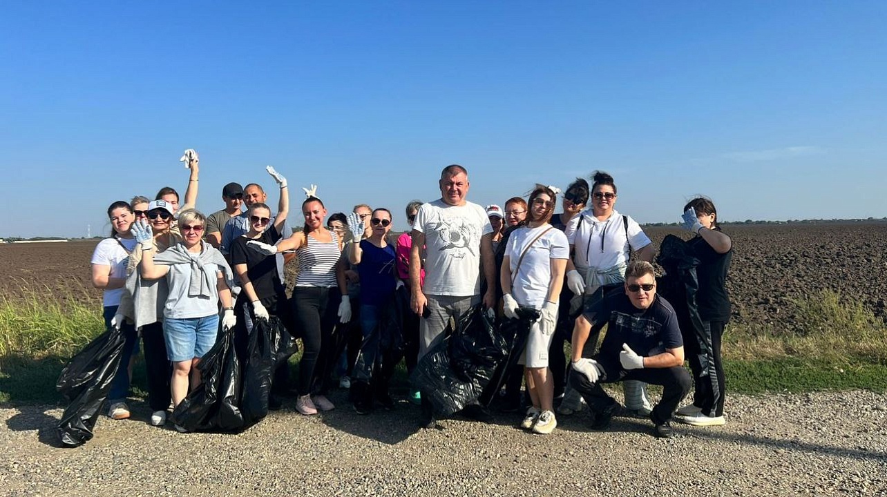 Общегородской субботник прошёл в Прикубанском округе