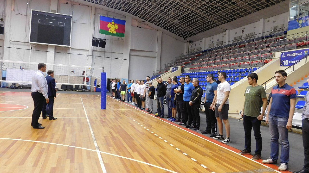 Сборная команда Карасунского округа приняла участие в Спартакиаде муниципальных служащих и депутатов городской Думы Краснодара.