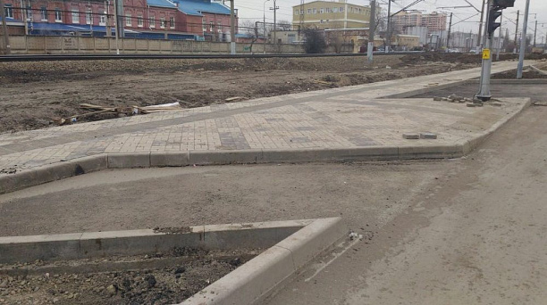 На ул. Новороссийской в Краснодаре завершена укладка конструктивного слоя асфальта