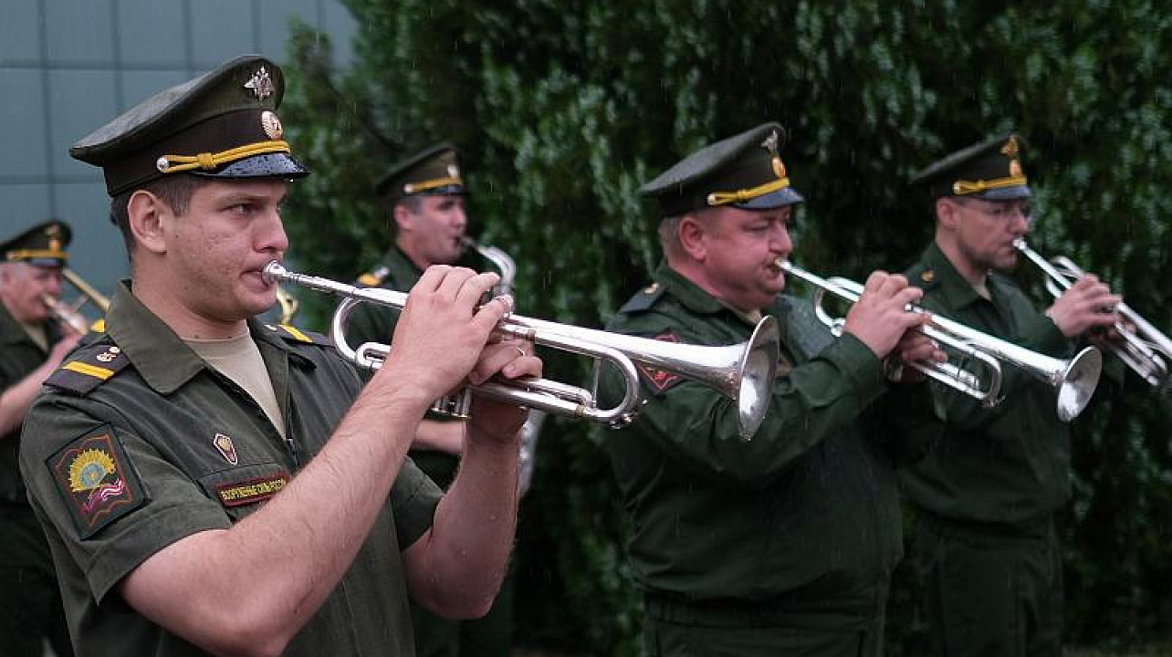 В парке Победы прошел фестиваль ретротехники и клубов исторической реконструкции «Наследие»