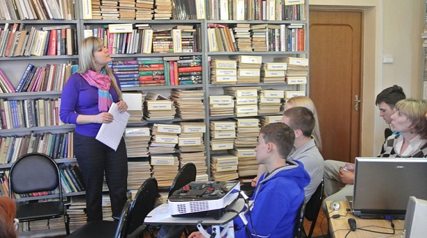 Библиотека им. И. Вараввы провела для «трудных» подростков познавательное мероприятие под названием «Звуковая атака»