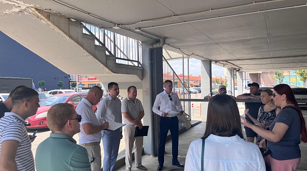 По поручению Евгения Наумова продолжаются встречи с жителями микрорайона Россинского