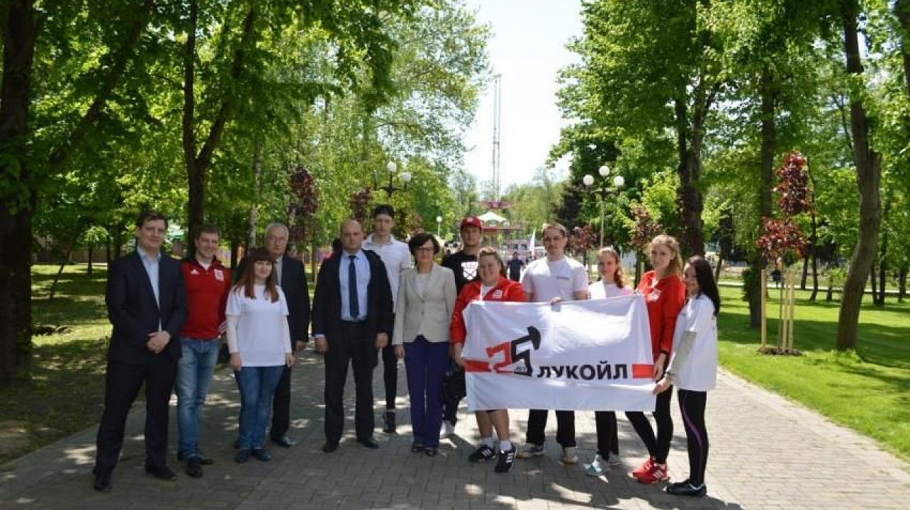 В Западном округе прошла благотворительная экологическая акция