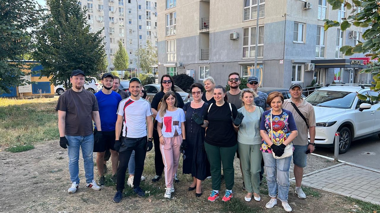 Общегородской субботник прошёл в Прикубанском округе