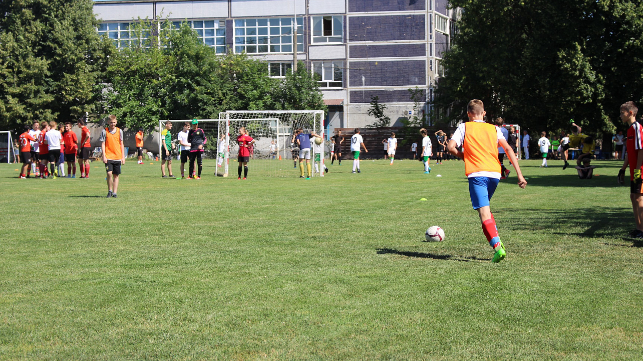 Первые игры по футболу на «Малый Кубок» управления по физической культуре и спорту