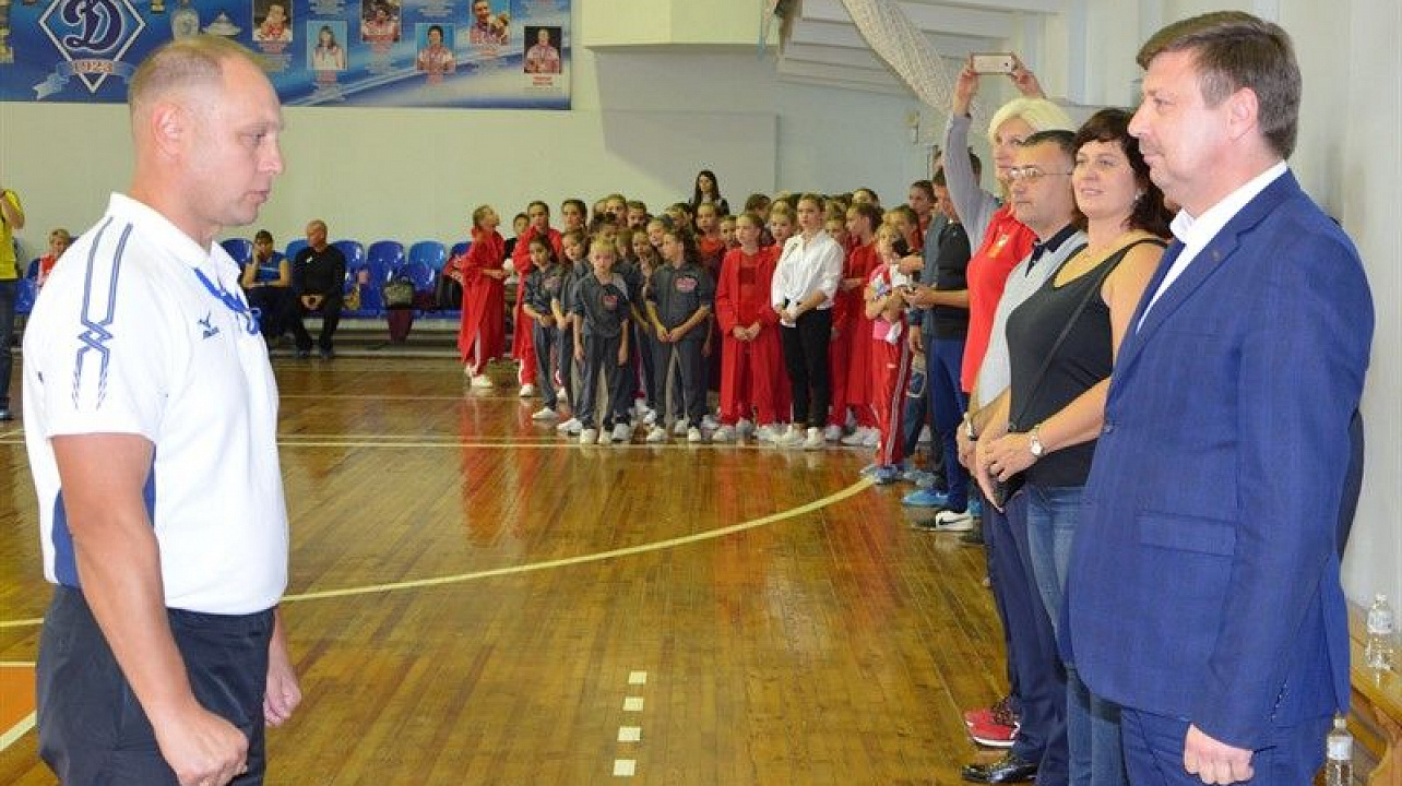 В Краснодаре прошел турнир по волейболу, посвященный юбилею Краснодара.jpg