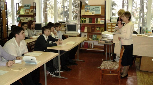 Героические страницы истории страны раскрыли дети в школьных библиотеках