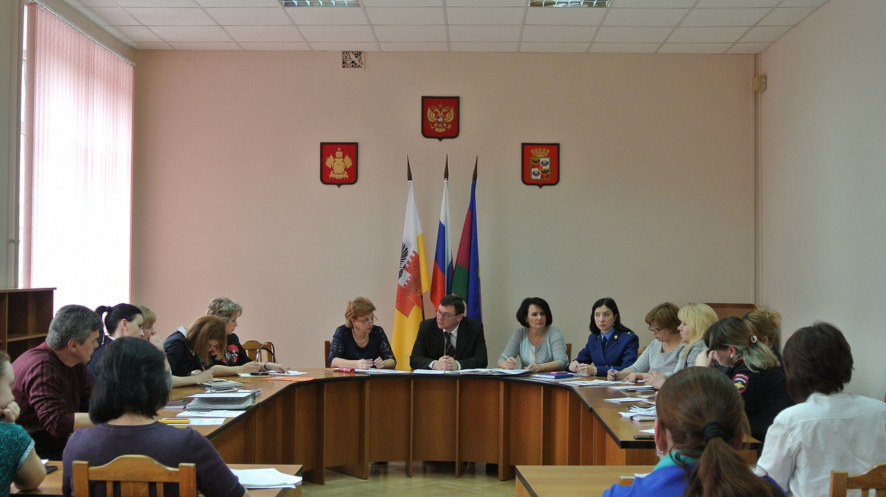 В Западном округе подвели итоги работы комиссии по делам несовершеннолетних