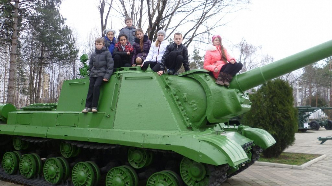 ООШ №79 музей боевой техники