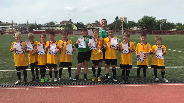 Открыт Всекубанский турнир по футболу среди детских дворовых команд на Кубок губернатора Краснодарского края