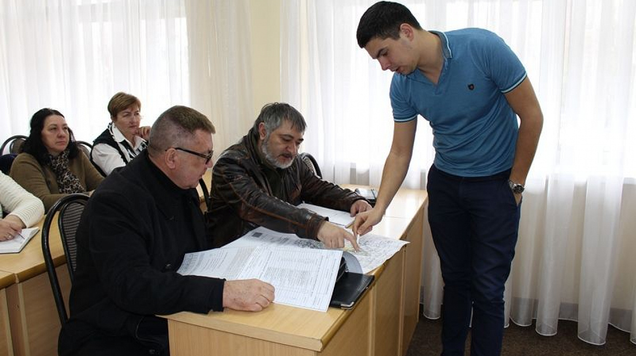 В Центральном округе обсудили проекты благоустройства скверов