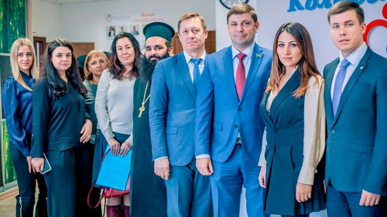 В Краснодаре прошла социальная конференция благотворительной организации «Колыбель Сердец».jpg