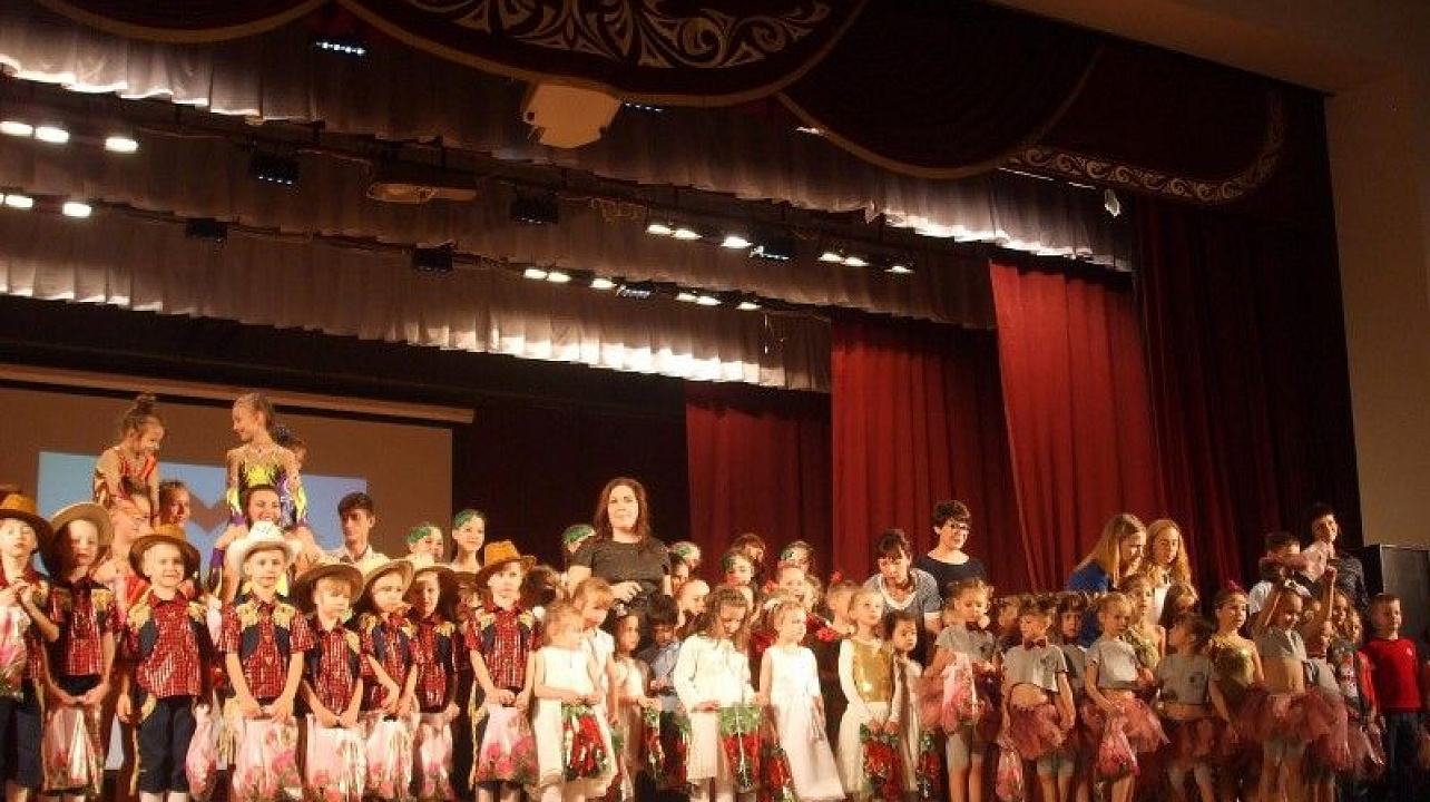 Радужный дождь ко Дню Матери  (4).JPG