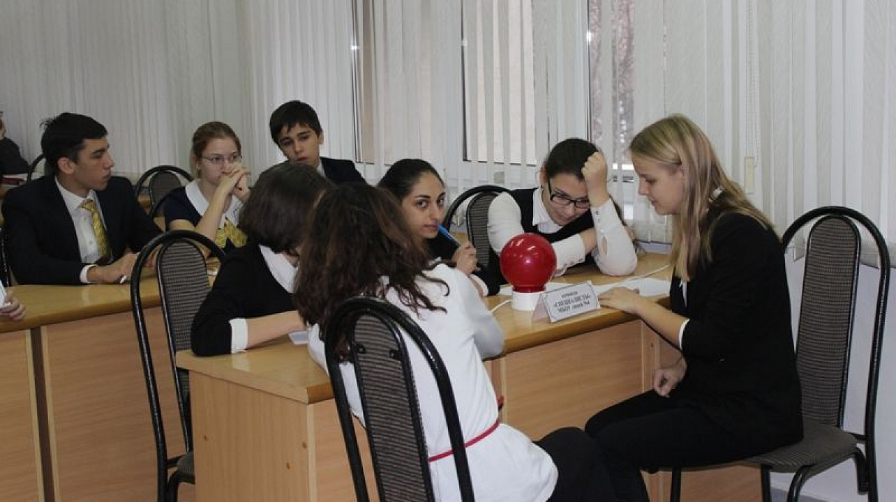 В администрации Центрального округа прошел брейн-ринг по избирательному праву