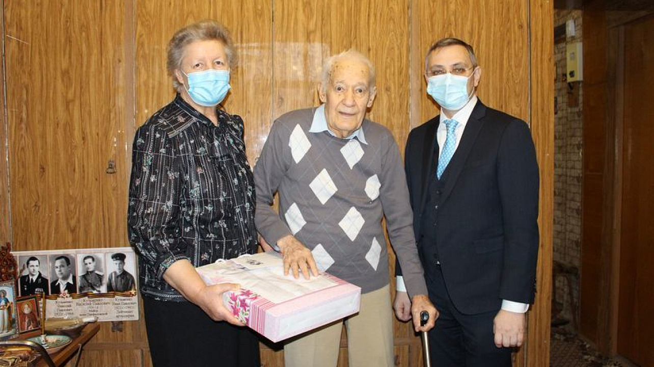 Участнику Великой Отечественной войны, Почетному гражданину города Краснодара Василию Павловичу Кузьменко исполнилось 94 года