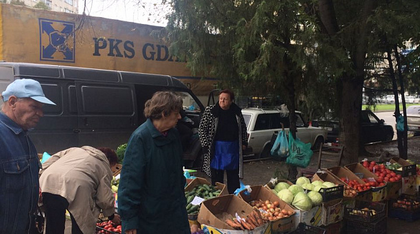 В Западном округе продолжаются рейды по пресечению несанкционированной торговли