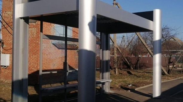 В Краснодаре в 2021 году заменят 83 остановочных павильона