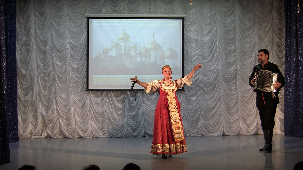 Выпускница Елизаветинской школы искусств №2 подарила творческий вечер станичникам