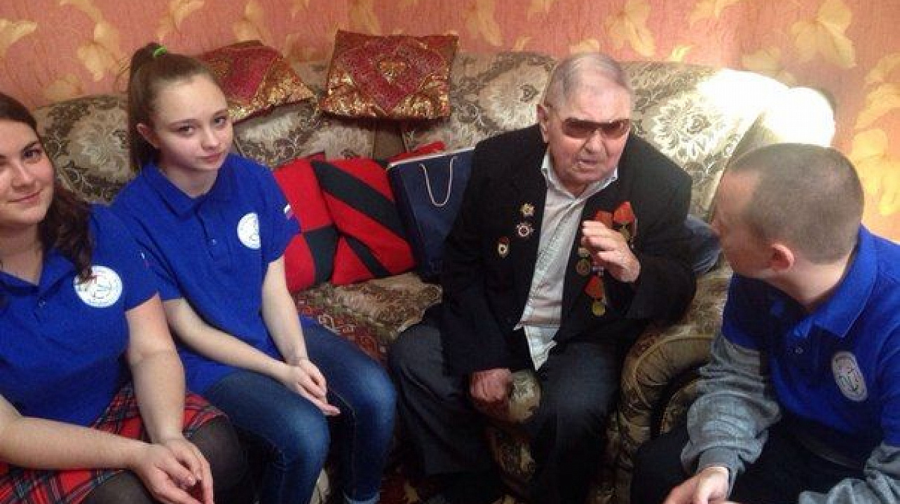 Члены молодёжного Совета Прикубанского округа оказали адресную помощь трем ветеранам