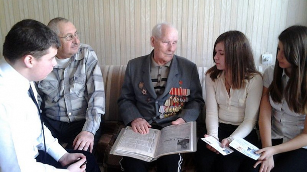 Ветераны Центрального округа проводили Уроки мужества на дому