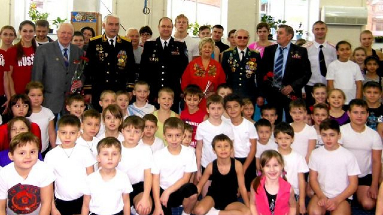 Казаки приняли участие в открытии месячника оборонно-массовой работы в Краснодарской детско-юношеской спортивной школе