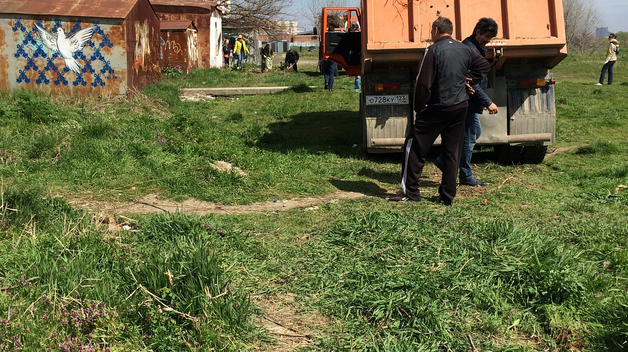 В Западном округе продолжается наведение санитарного порядка