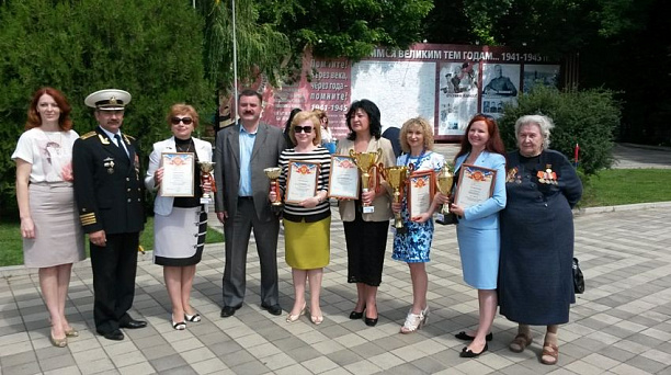 В Западном округе прошел парад юнармейских отрядов