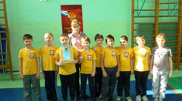 Патриотический конкурс «Казачьи забавы» прошел в прикубанском лицее №64